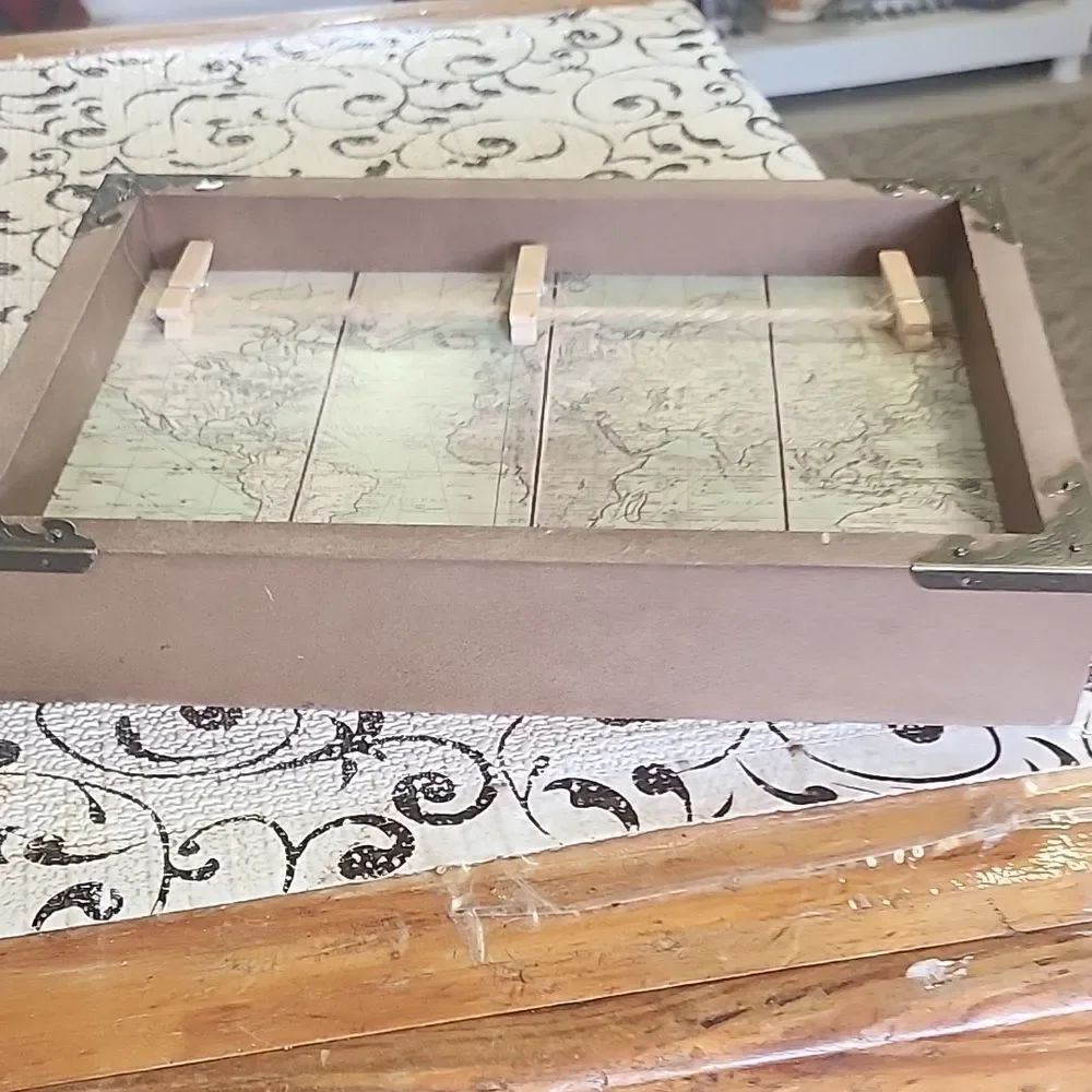 Vintage-Style Map Photo Frame - Picture 6 of 6